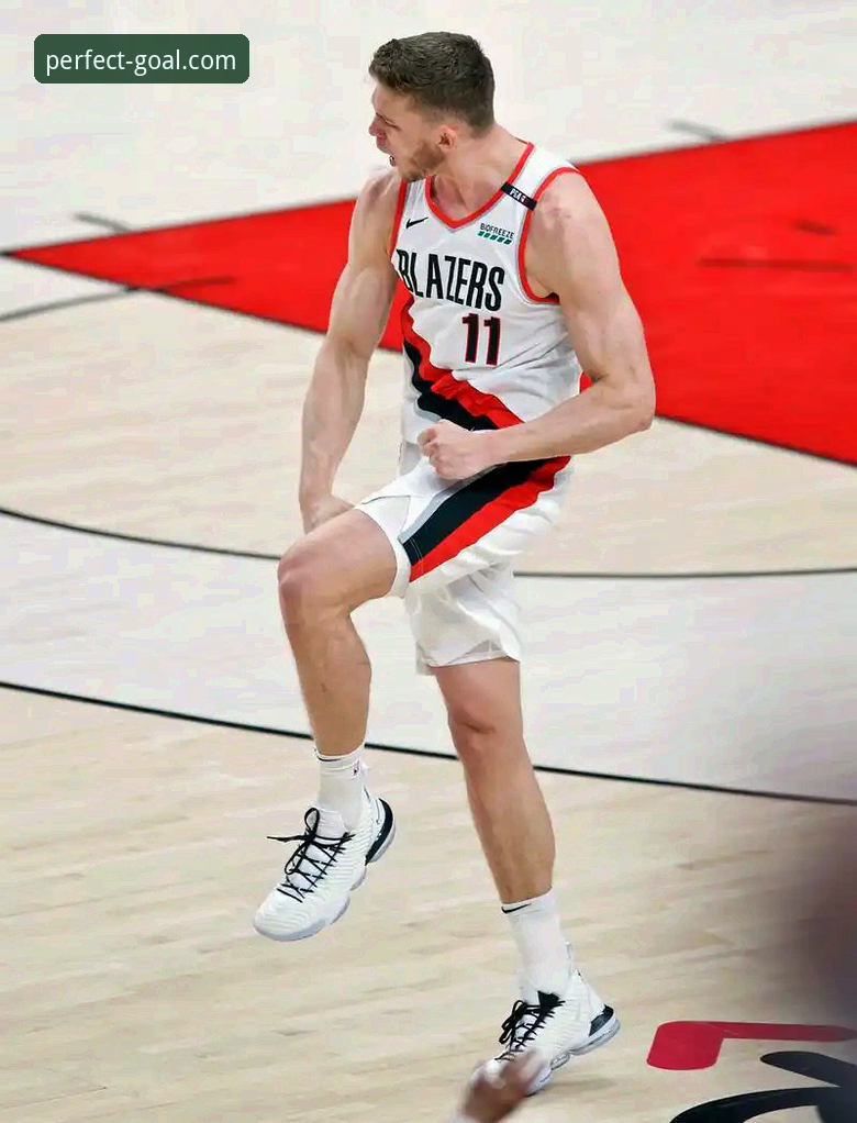 完美体育官方网站安装失败 NBA季后赛观赛体验完整指南:从尼克斯队史纪录看完美体育官方网址优选策略